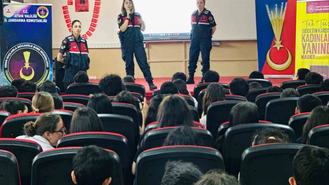 Didim'de öğrencilere 'siber zorbalık' anlatıldı