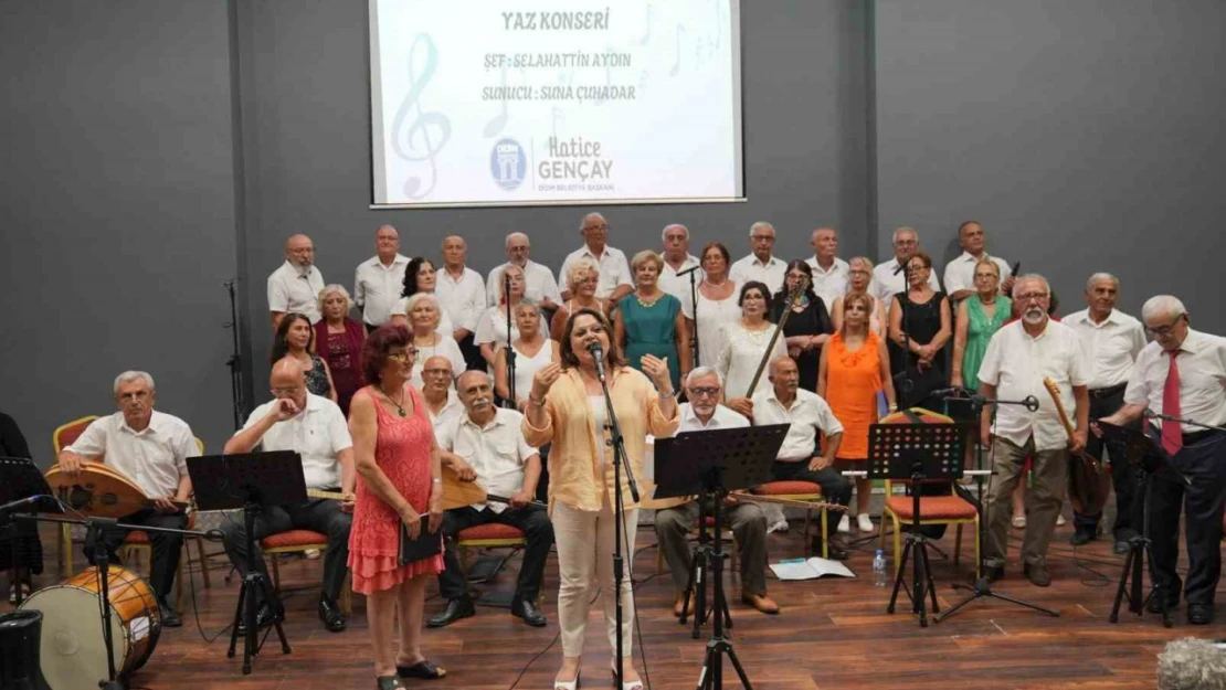 Didim'de yaz akşamları türkülerle şenlendi