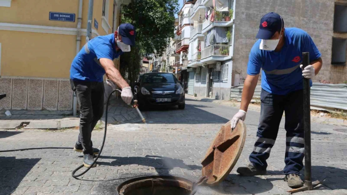 Efeler Belediyesi kent genelinde ilaçlama çalışmalarını sürdürüyor