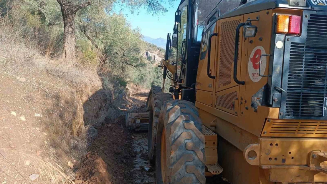 Efeler Belediyesi kırsal mahallelerde yol çalışmalarını sürdürüyor