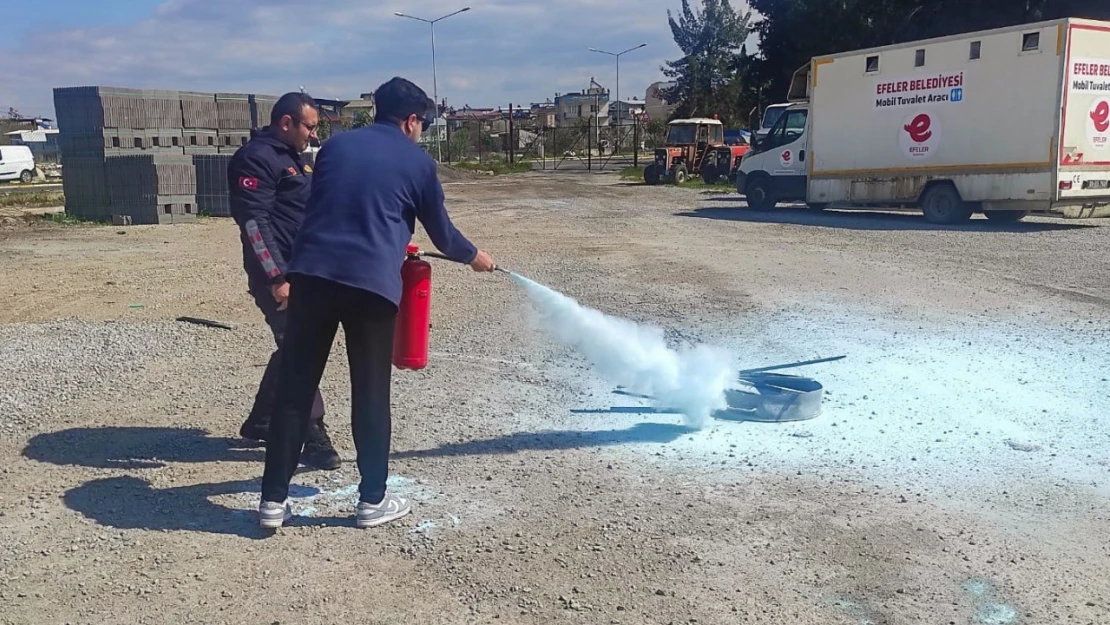 Efeler Belediyesi personeline yangın eğitimi