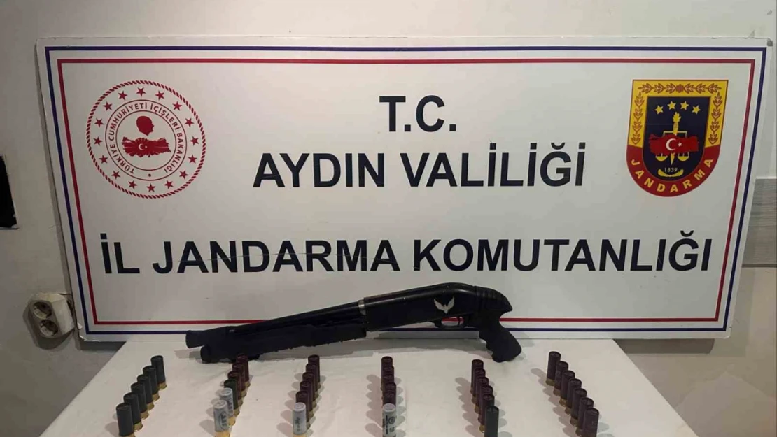 Efeler'de 'Dur' ihtarına uymadı, jandarmadan kaçamadı
