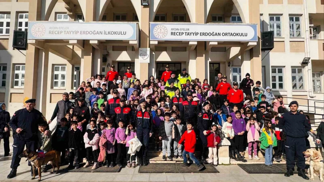 Efeler'de öğrencilere Jandarmanın faaliyetleri tanıtıldı