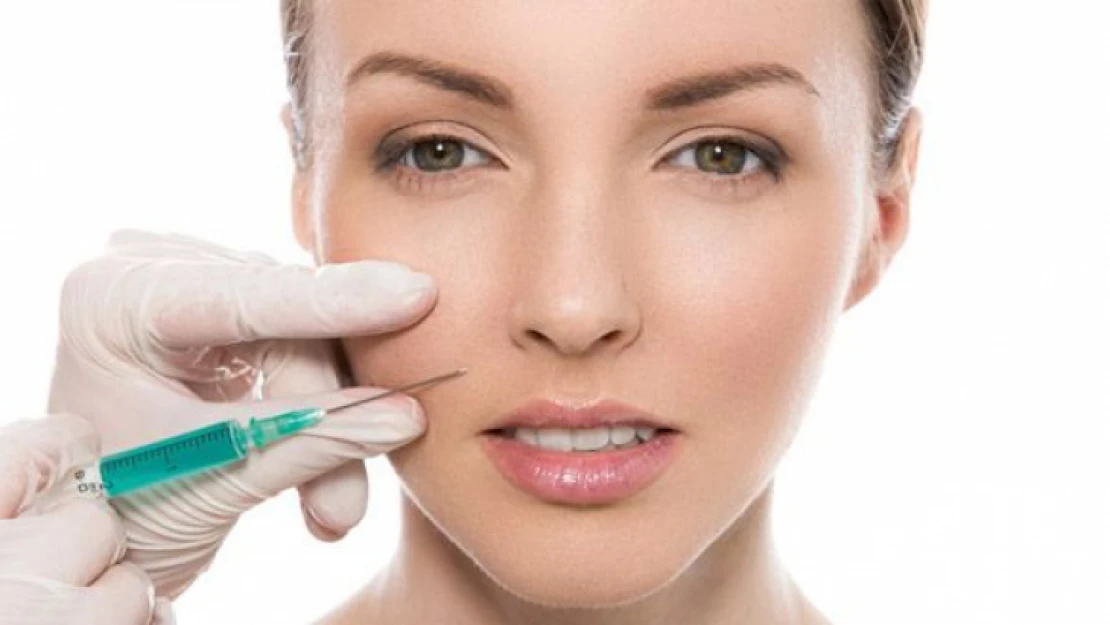 Estetik Ameliyat Olma Kararı Vermenin İlk Adımı Doğru Doktor Seçimi
