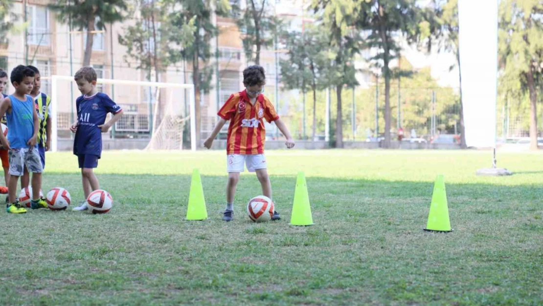 Geleceğin sporcuları Aydın Büyükşehir Belediyesi'nin yaz kurslarında yetişiyor