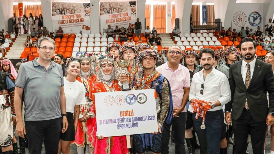 Halk oyunları tutkunları Aydın'da buluştu