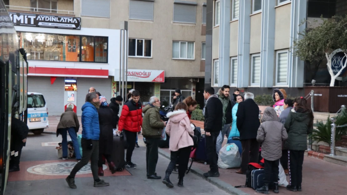 Hatay'daki depremzedeler Nazilli'ye getirildi