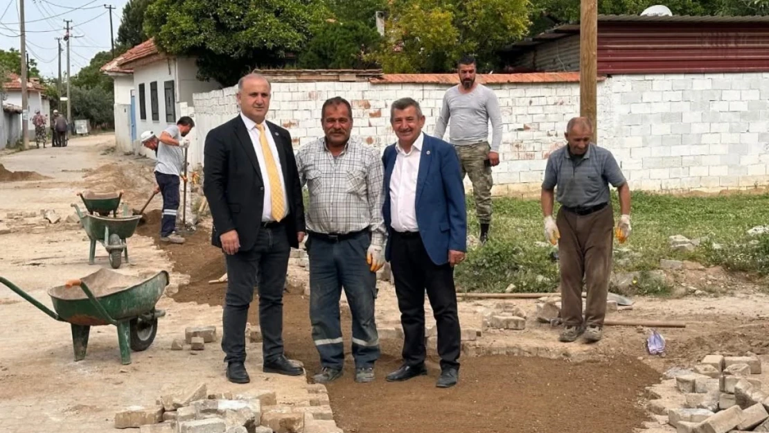 İncirliova Belediyesi'nden ücretsiz yol tamiratı desteği