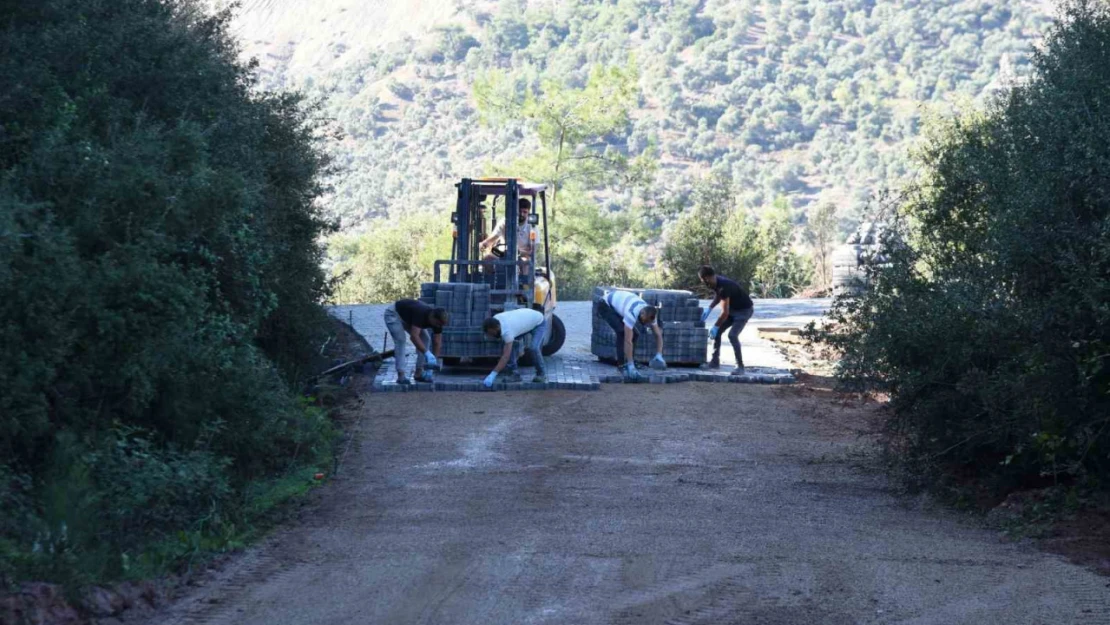 İncirliova'da Arzular Mahallesi yeni yoluna kavuşuyor