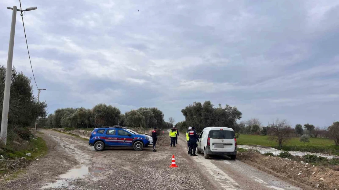 Jandarma cayrokopter ile havadan denetledi