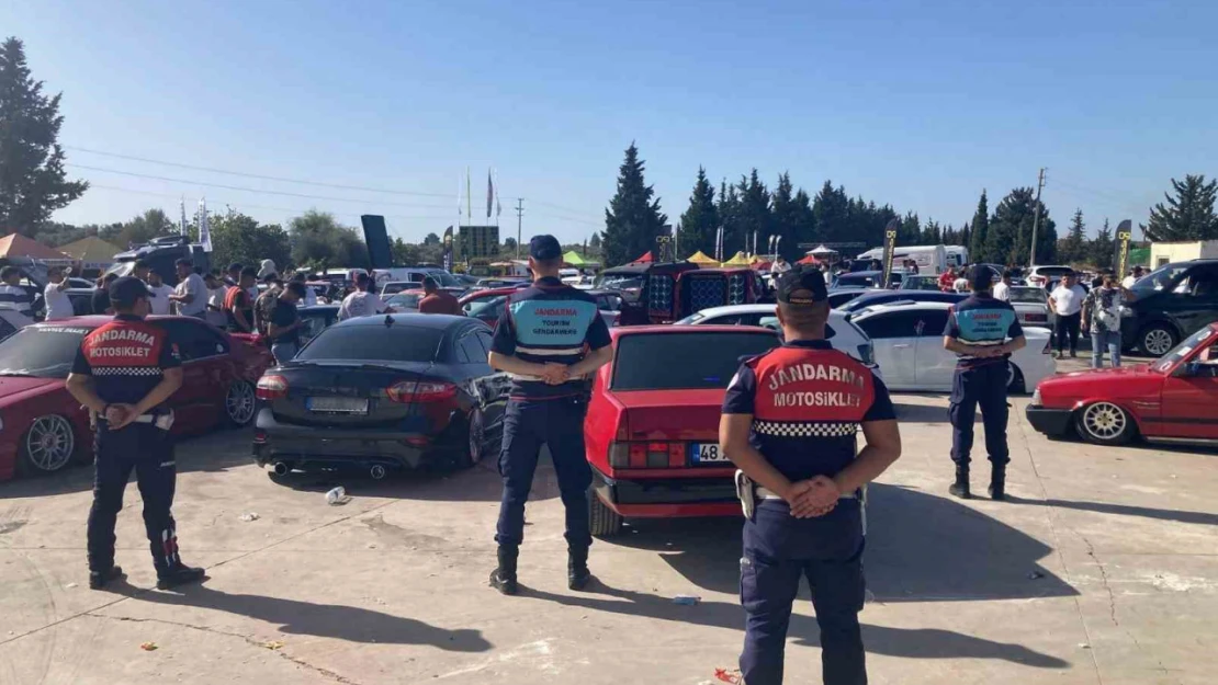 Jandarma, Didim'deki festivalin güvenliğini sağladı