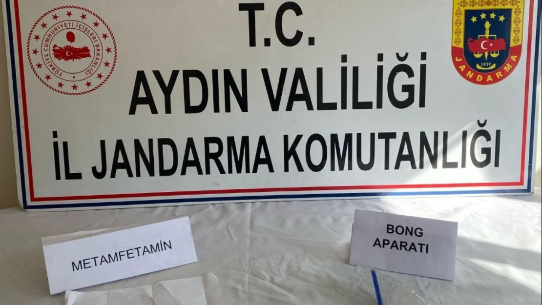 Jandarma ekipleri uyuşturucuya geçit vermiyor