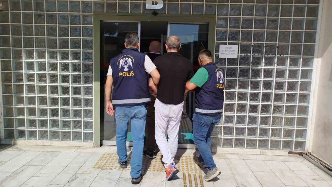 Kaçmaya çalıştı, ama polisler yakaladı