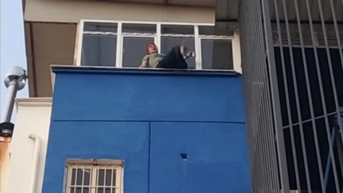 Kanser hastası kadını polis kurtardı
