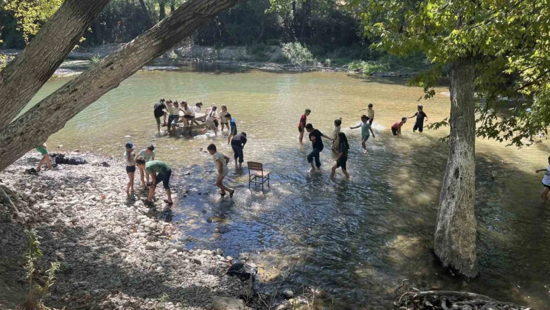 Karacaörenli minikler gönüllerince eğlendi