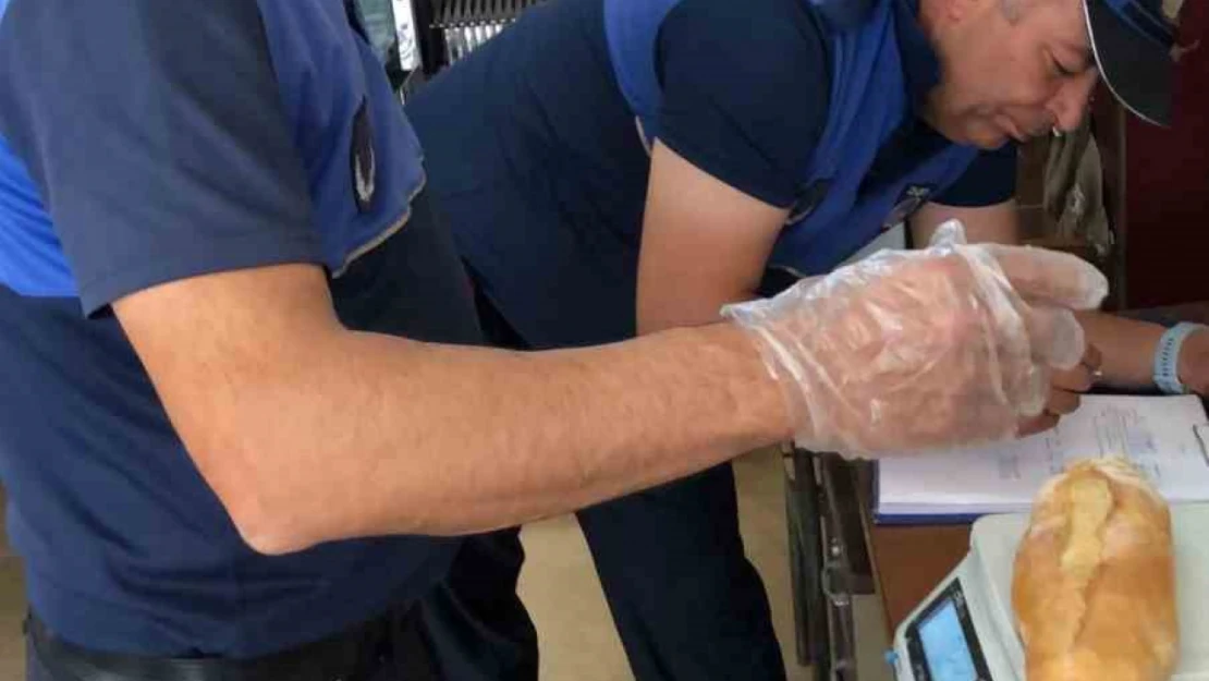 Karacasu'da fırınlara gramaj denetimi yapıldı