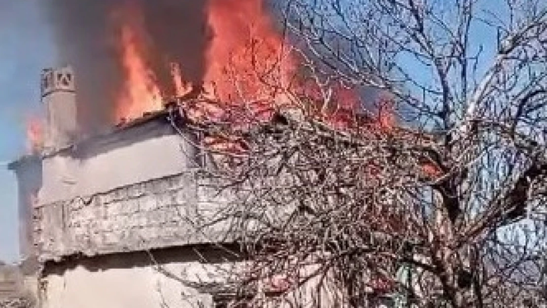 Karpuzlu'da ev yangını