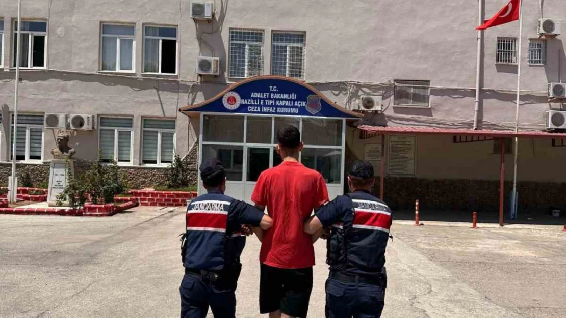 Kesinleşmiş hapis cezası bulunan 2 şüpheli yakalandı