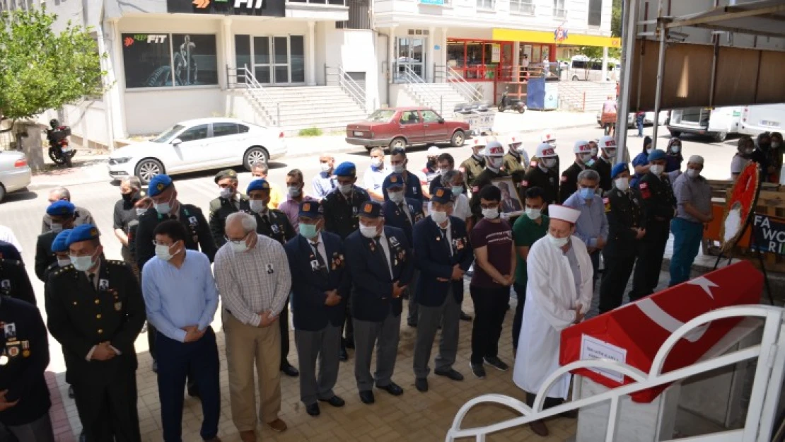 Kıbrıs Gazisi askeri törenle uğurlandı