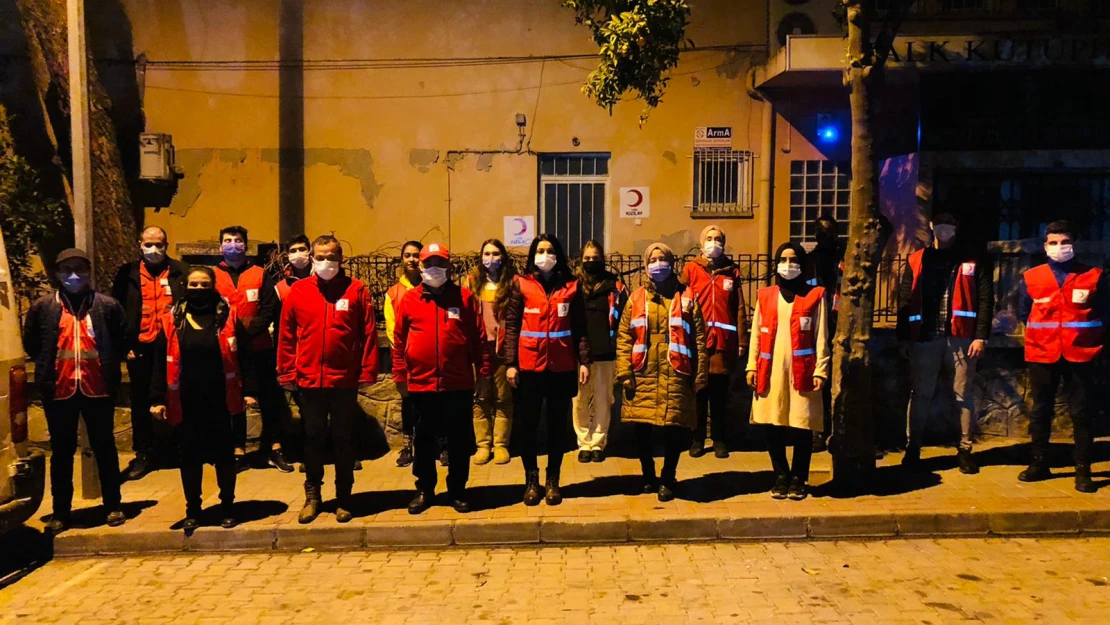 Kızılay Nazilli Şubesi polisleri unutmadı