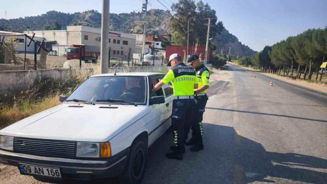 Köşk'te 201 araç sorgulandı