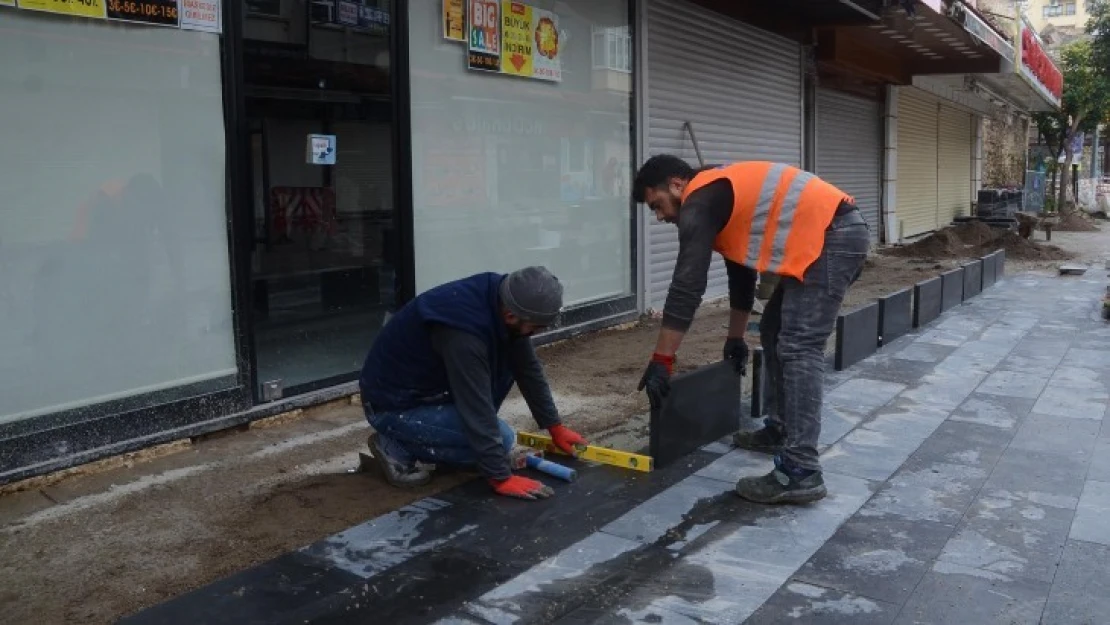 Kuşadası Belediyesi, ilçenin tarihi ve doğal yapısını koruyor