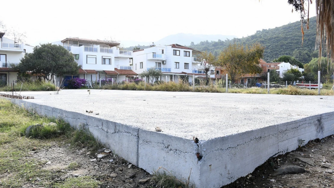 Kuşadası Belediyesi kaçak yapılaşmayla mücadeleden taviz vermiyor