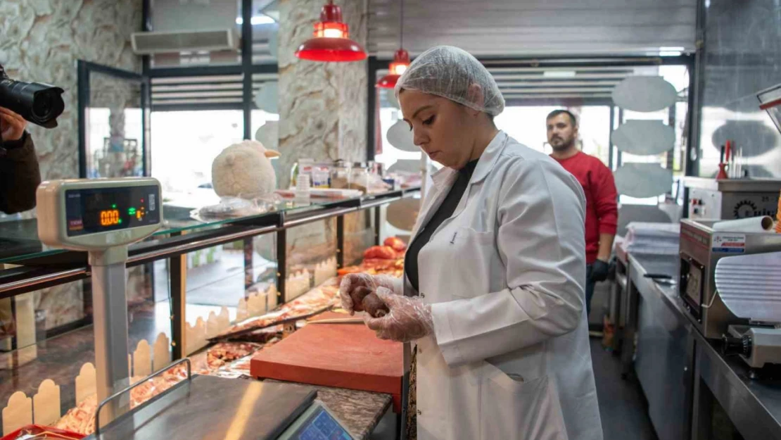 Kuşadası Belediyesi'nden kasaplara hijyen denetimi