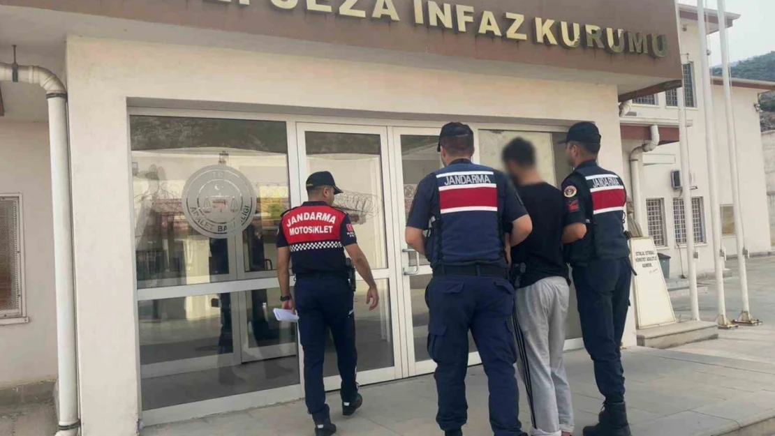 Kuşadası'nda çalıntı motosikletle yakalanan şahıs tutuklandı