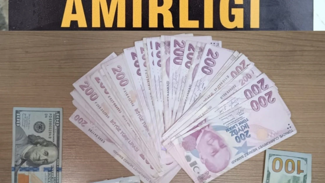 Kuşadası'nda kumar baskını: 8 şahıs suçüstü yakalandı