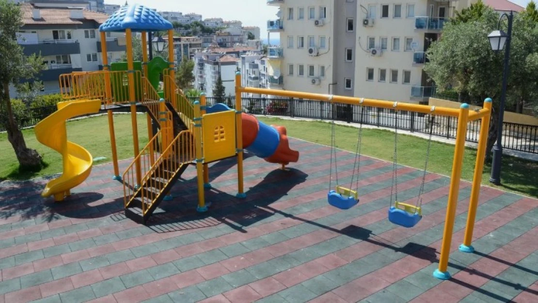 Kuşadası'nda yeşil odaklı çalışmalar devam ediyor