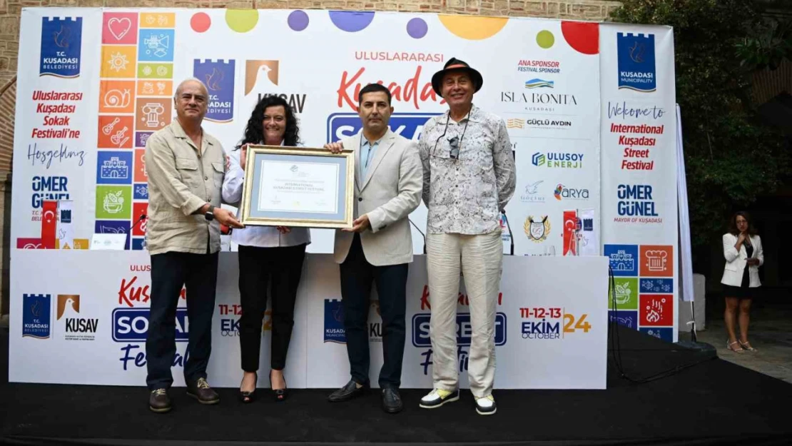 Kuşadası Sokak Festivali'nin başarısı uluslararası arenada onaylandı