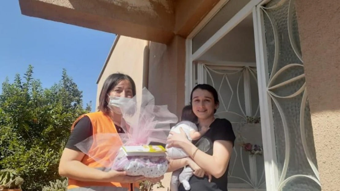 Kuyucak Belediyesi, hoş geldin bebek projesini sürdürüyor