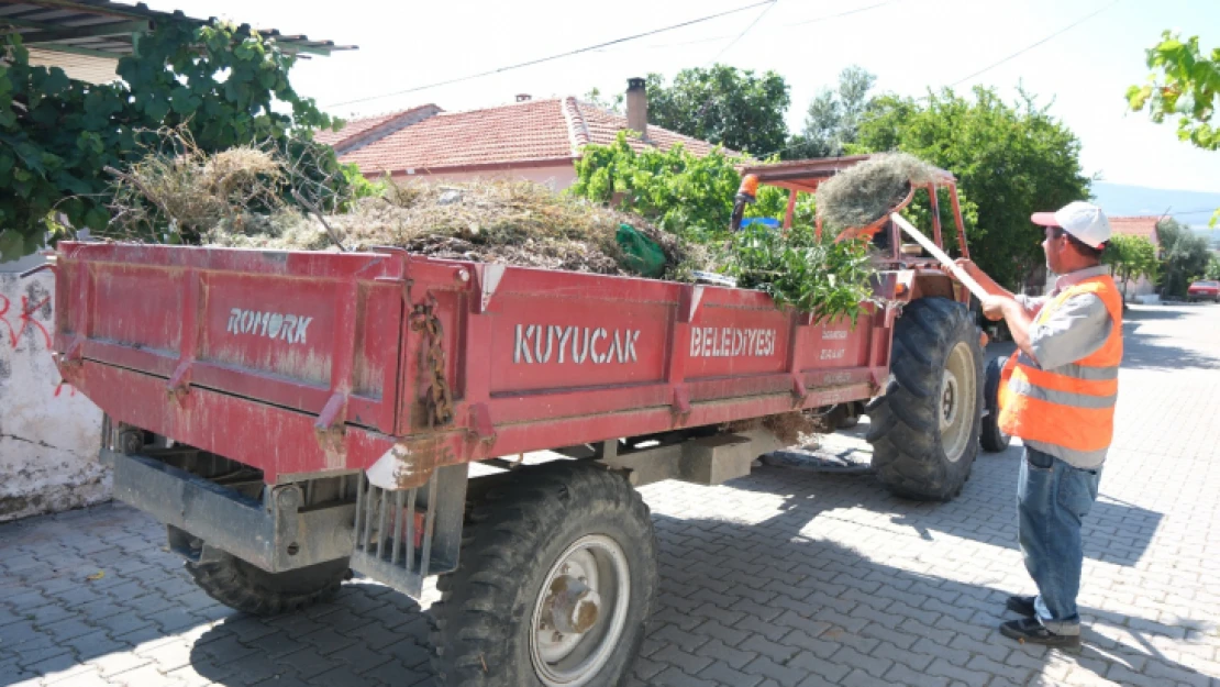 Kuyucak Belediyesi ilçeyi pırıl pırıl hale getiriyor