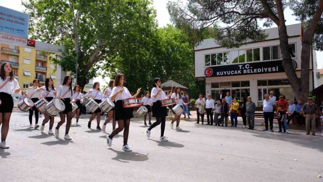 Kuyucak'ta 19 Mayıs coşkuyla kutlanmaya başladı