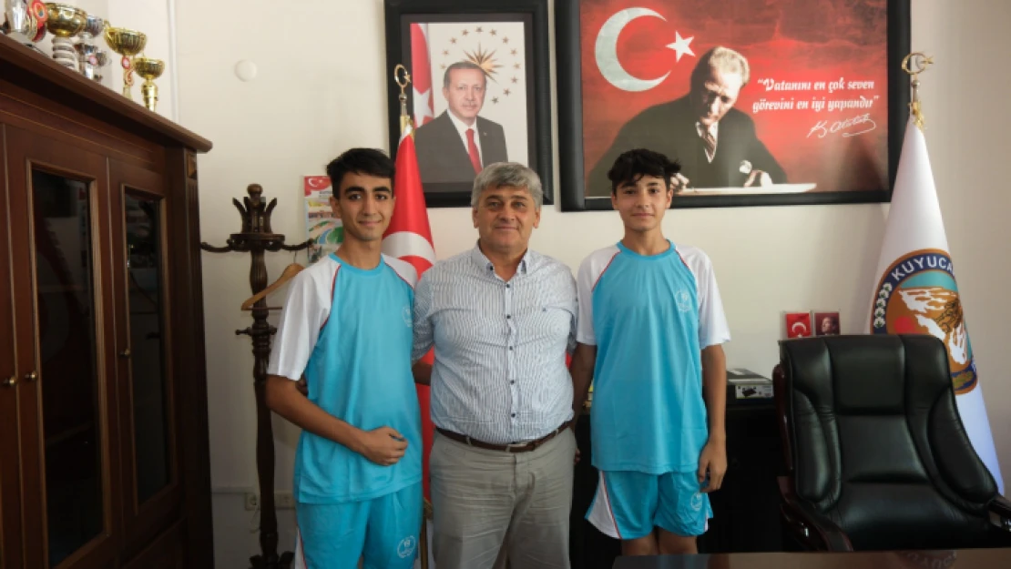 Kuyucak'ta 2 sporcuya milli davet