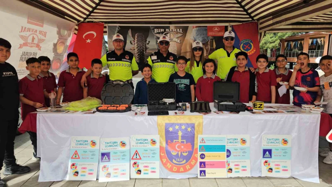 Kuyucak'ta bilim fuarı coşkusu