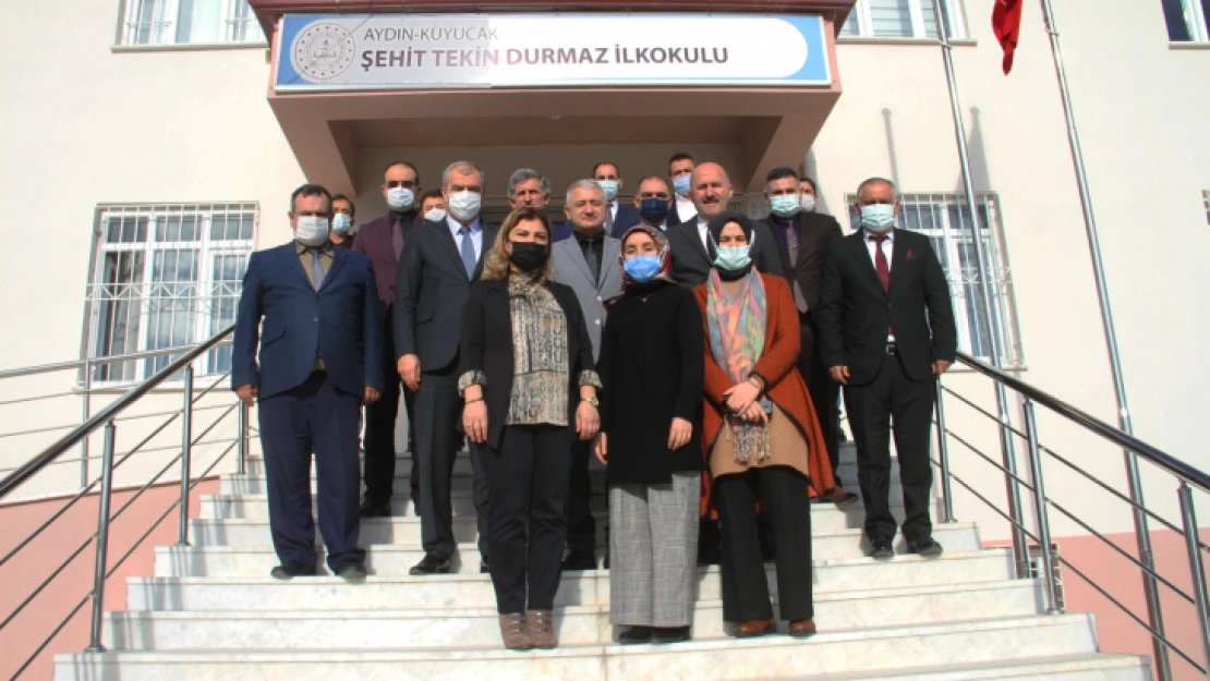 'Kuyucak'ta hiçbir çocuk kitapsız kalmayacak'