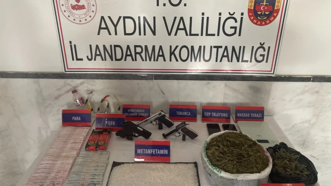 Kuyucak'ta jandarmadan uyuşturucu operasyonu:2 tutuklama