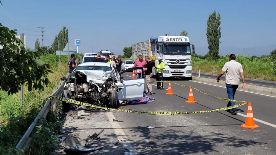 Kuyucak'ta kamyona çarpan adam hayatını kaybetti