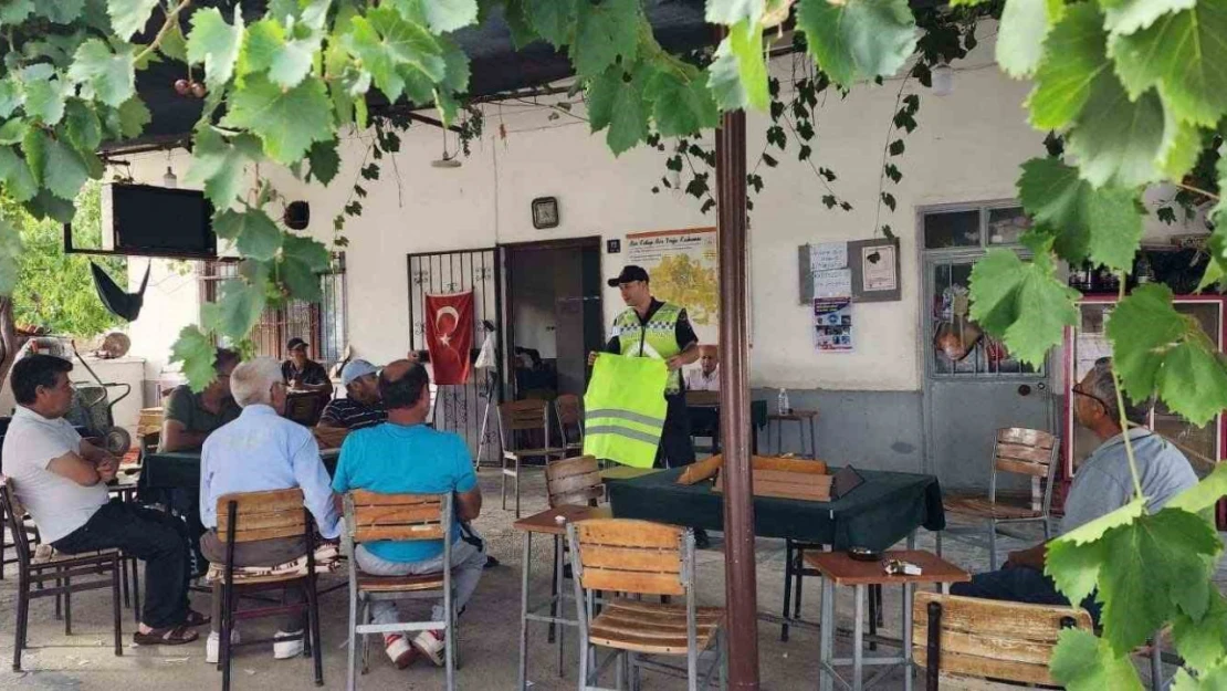 Kuyucak ve Kuşadası'nda motosiklet sürücüleri bilgilendirildi