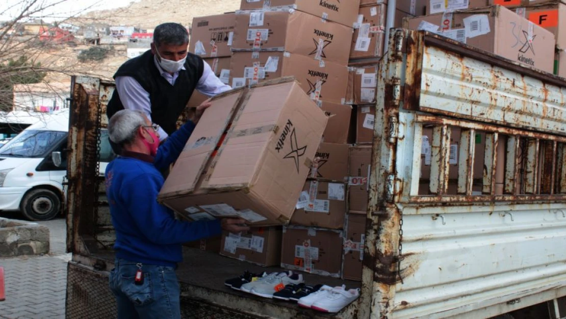 Mardin'de dezavantajlı öğrencilere 20 bin ayakkabı dağıtılacak