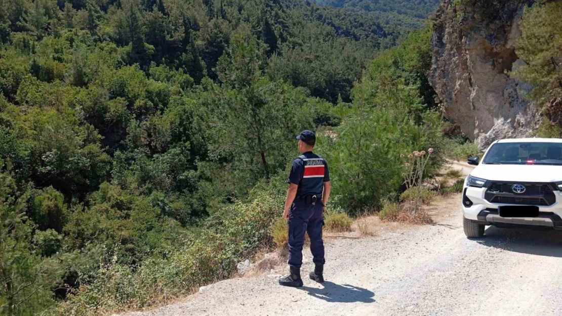 Milli Park'ta yasak alana giren 12 kişiye 35 bin lira ceza