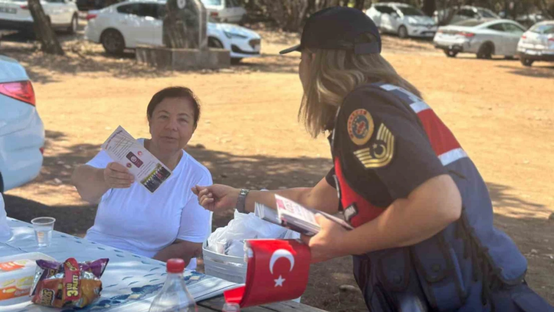 Milli Park ziyaretçilerine KADES bilgilendirmesi