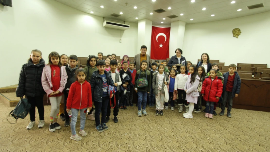 Minik öğrenciler, yerel yönetimler konusunu yerinde öğrendi