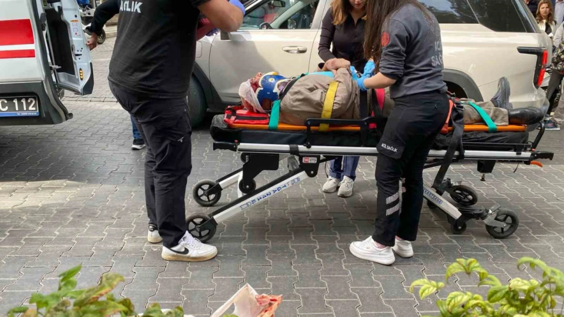 Motosiklet ile bisiklet çarpıştı: 2 yaralı