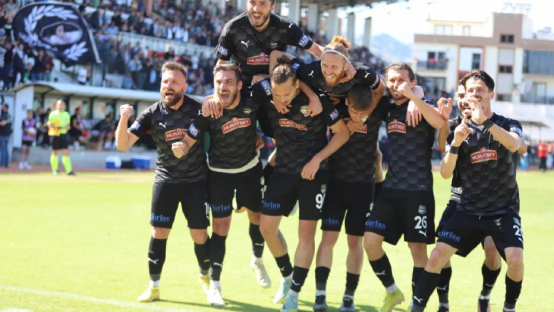 Naz Naz'dan kritik galibiyet