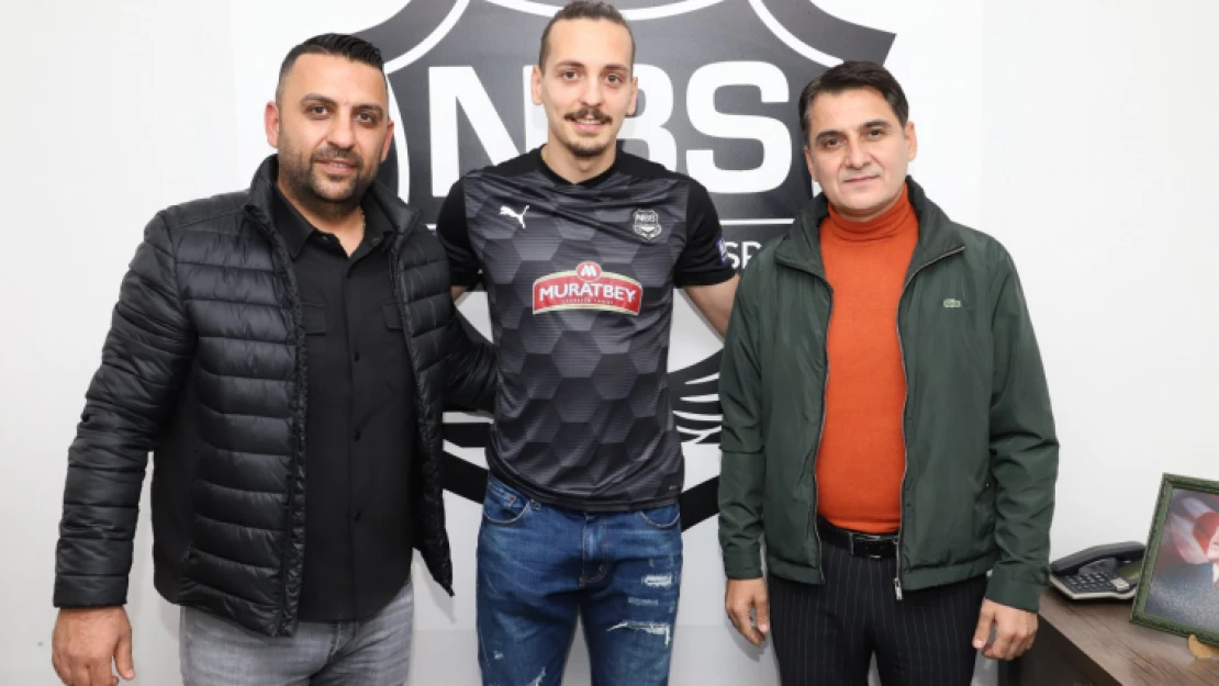 Naz Naz forvetine kavuştu, Bertuğ Bayar