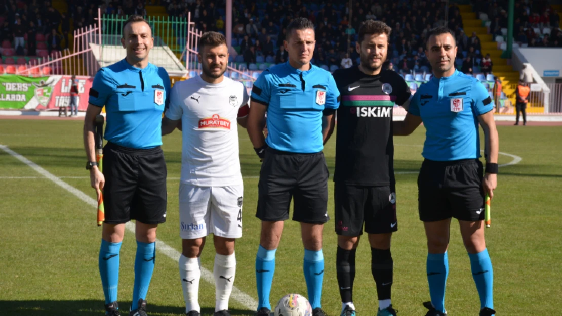 Naz Naz Isparta'da kayıp: 4-0