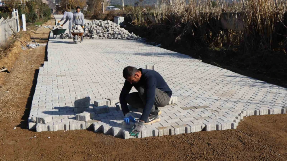 Nazilli Belediyesi Arslanlı'da yol çalışmalarını tamamladı